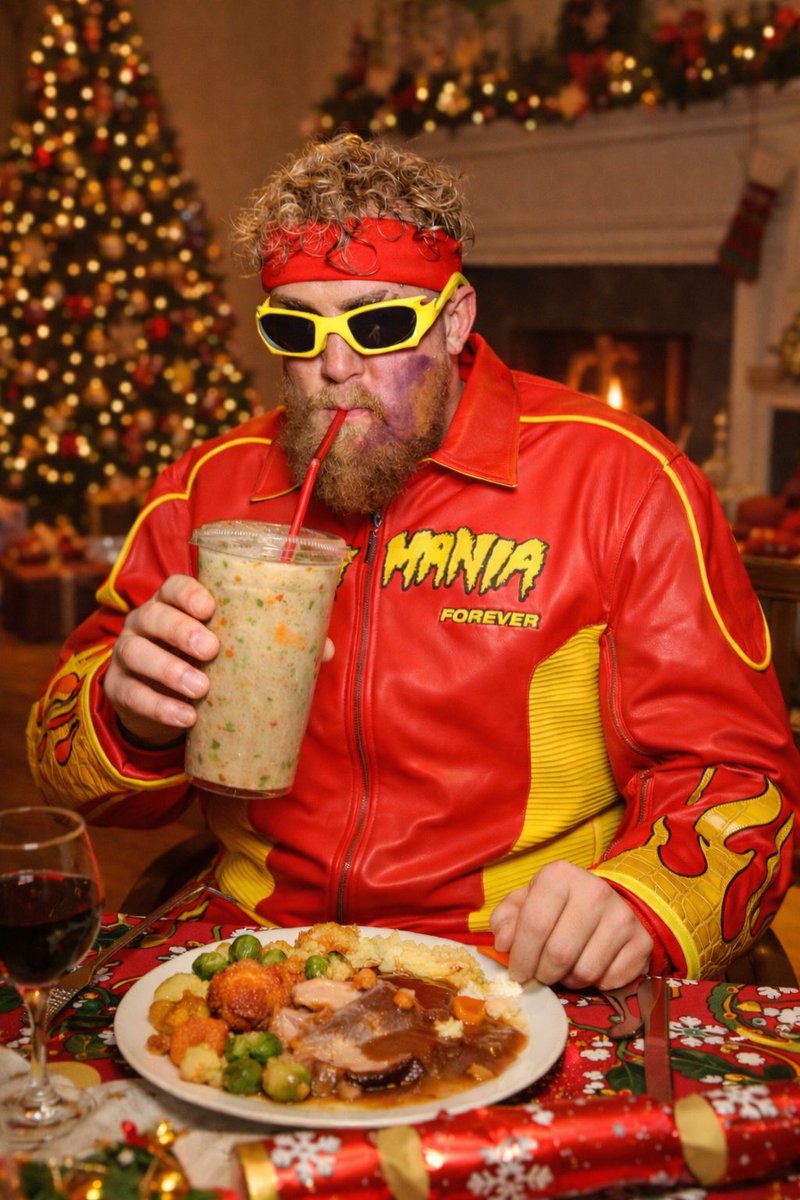 <a href="/Moontubeio/">Moontube_io</a> <a href="/jakepaul/">Jake Paul</a> enjoying his Christmas Dinner 🥤 🥊😂

base.app/content/EkUKQw…