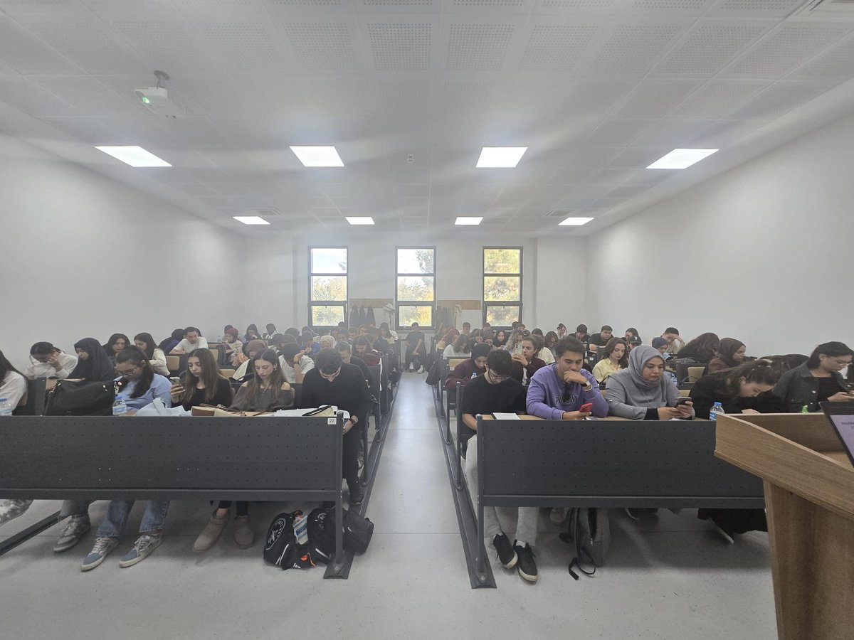 🎓 BTÜ’de Kariyer Yolculuğuna Güçlü Bir Başlangıç
📌 BUKAGEM olarak, 30 farklı bölümün 1. sınıf öğrencileriyle ders ortamında bir araya gelinerekkariyer faaliyetlerimize yönelik tanıtımlar gerçekleştirildi.

<a href="/BursaTeknikUni/">Bursa Teknik Üniversitesi (BTÜ)</a> #bursatekniküni