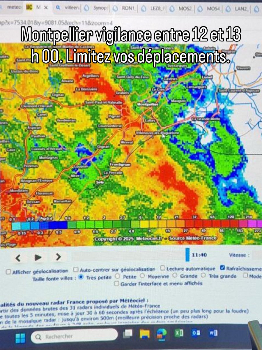 MDelafosse's tweet image. Carte du PC de crise qui indique l’arrivée d’un épisode cévenol provenant de l’ouest prévu entre 12 h et 13 h 00. Limitez vos déplacements. SOYEZ PRUDENT. Tous les services sont mobilisés pour votre sécurité.