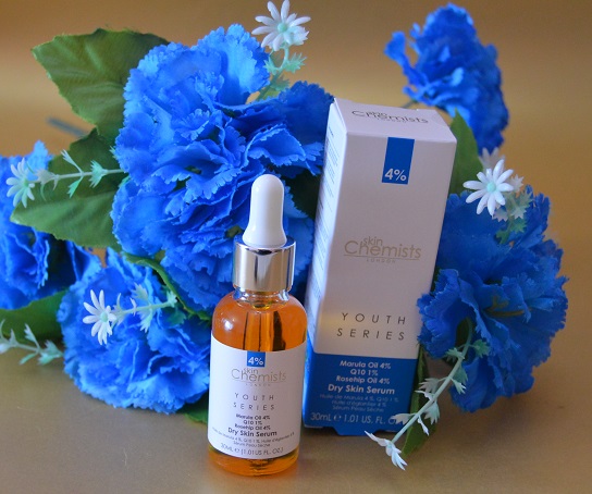 ¡Hola, chicas! Hoy en mi blog habló sobre el serum facial “Dry Skin” de la línea “Youth Series” de <a href="/skinChemists/">skinChemists</a>. Es un producto que nutre y protege la piel seca, así como restaura su barrera natural. Lo he recibido en la caja <a href="/DisfrutaBox/">DisfrutaBox</a> de noviembre.

cosmeticaaccion.blogspot.com/2025/12/el-ser…