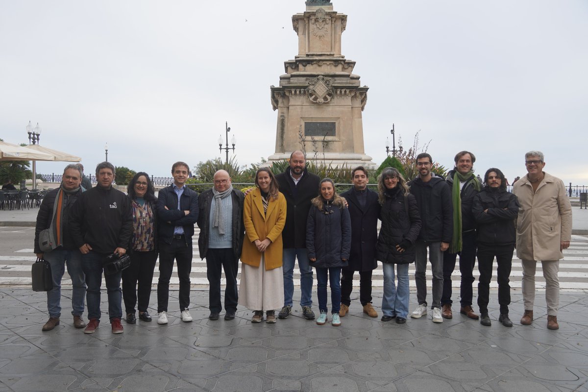 esquerratgn's tweet image. 🌟Els consellers i conselleres del Grup Municipal han celebrat el tradicional esmorzar de Nadal amb els periodistes que cobreixen l'actualitat municipal durant l'any. 

Una trobada distesa i informal per agrair-los la feina que fan al llarg del curs i desitjar-los bones festes!😊