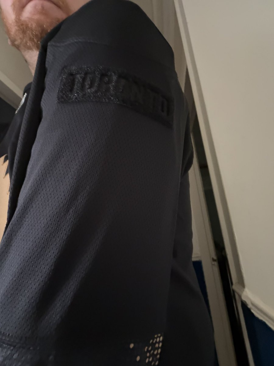 The Team on the ice maybe playing poorly. 
But I will never turn my back on them! 

New Jersey arrived today for the collection ‘Salute To Service’ 

#LeafsForever