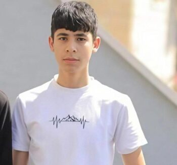Gestern Abend wurde der 16-jährige Rayyan Abdel Qader vom israelischen Militär in Jenin ermordet.

Sie schossen ihn ohne Grund an und blockierten 40 Minuten Rettungskräfte.

Der 22-jährige Ahmad Zayoud wurde ebenfalls Opfer des israelischen Terrorismus.

aljazeera.com/news/2025/12/2…
