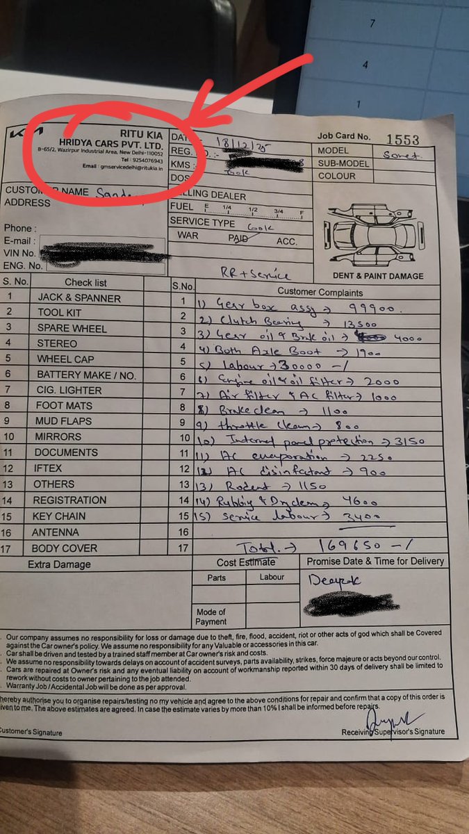 abhishek's tweet image. Guys, I need your help 🙏🏼.

This is a story of a fraud by RITU KIA Service Center of @KiaInd @kiacareindia 🚗💔

A family car, Kia Sonet, broke down due to gearbox failure. 

The service center RITU Kia, they claimed a physical hit from a stone on the road caused it. 🚧🤔