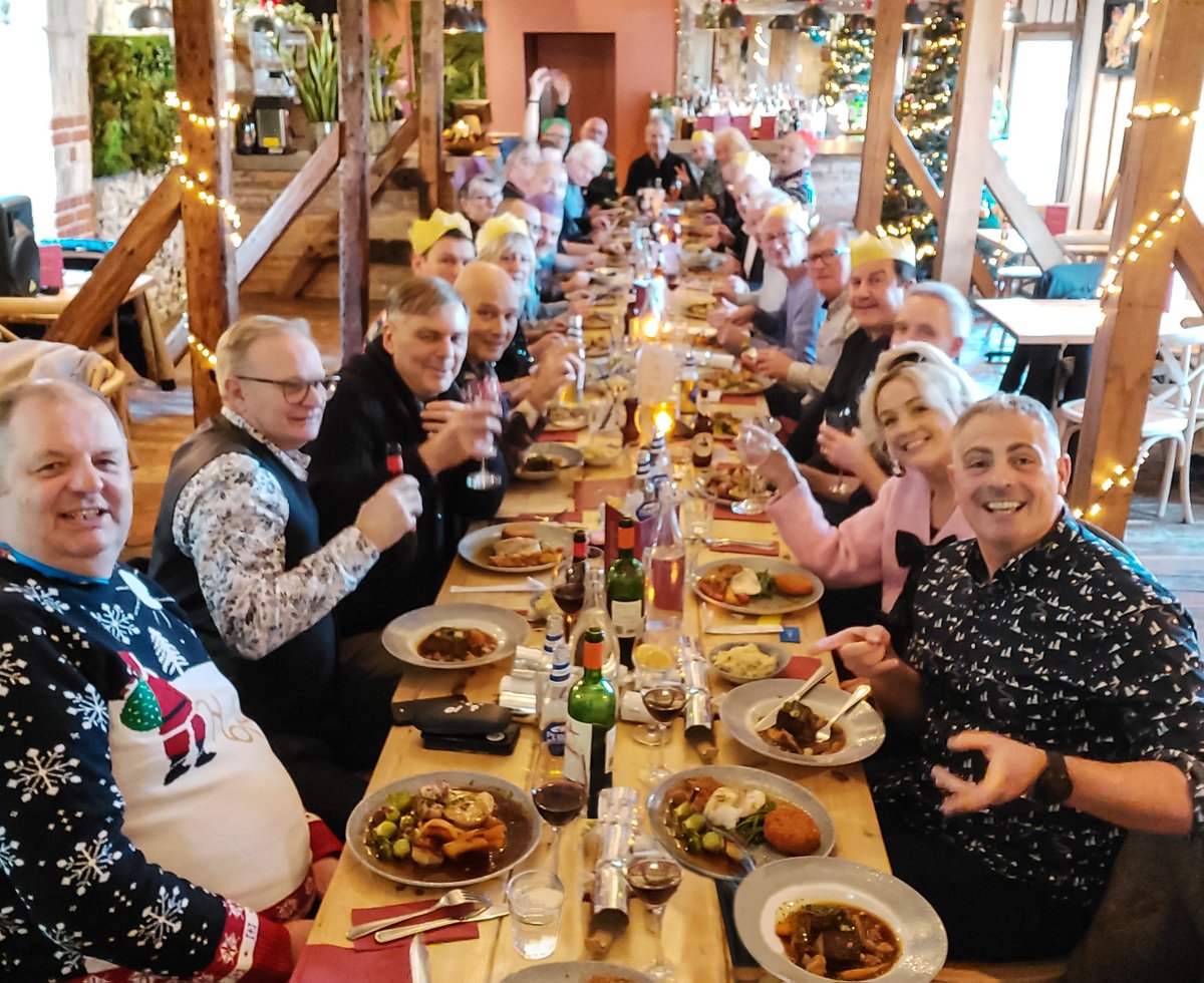 Icom_UK's tweet image. It’s not often we all get to sit down together, but when we do, it’s always a great time!

Here we are all at our Christmas meal last Friday, celebrating another fantastic year as Icom UK.

Merry Christmas all!

#IcomUK #christmasparty  #Teamwork  #celebrate