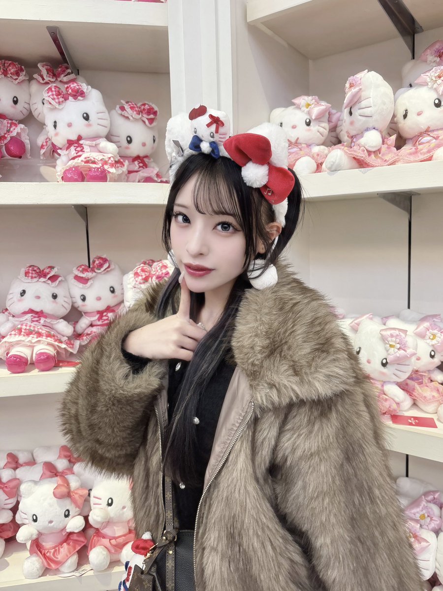 クリスマスキティさんもかわいい🍎
