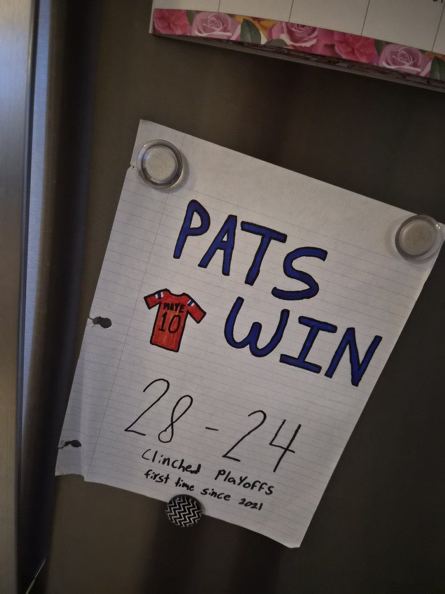 A little fridge art from the kiddo waiting for us this morning! 

<a href="/Patriots/">New England Patriots</a> 
#NEPats 
#VictoryMonday