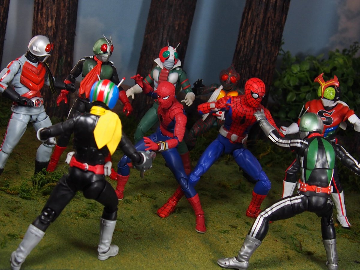 XombieZach's tweet photo. Nature is a struggle to survive on the insects world when one enters another's territory.
#spiderman
#toeispiderman
#spiderman1977
#kamenrider
#仮面ライダー
#SHFiguarts
#toyphotography https://t.co/bnMR968f3V