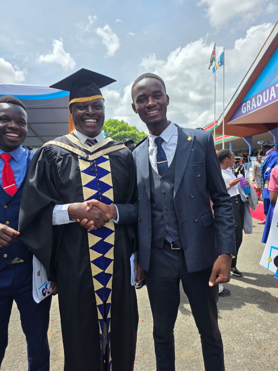 Thuku_SK's tweet photo. Over the weekend, we celebrated the #ku58thgraduation ceremony at Kenyatta University. Congratulations to @NdindiNyoro on earning a Master of Economics (Policy and Management) a commendable academic milestone and a strong testament to lifelong learning in leadership.
#ThukuSK https://t.co/2QVclEQcE0