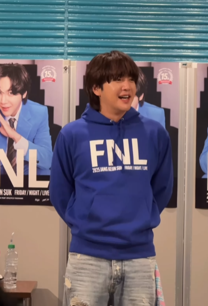 Kkorepo's tweet photo. #チャン・グンソク、愉快で楽しかったファンイベント「Friday Night Live」ビハインド公開（動画あり） 
#チャングンソク  
🔗https://t.co/Q0qWmW9pf5 https://t.co/G3GwO5CQyl
