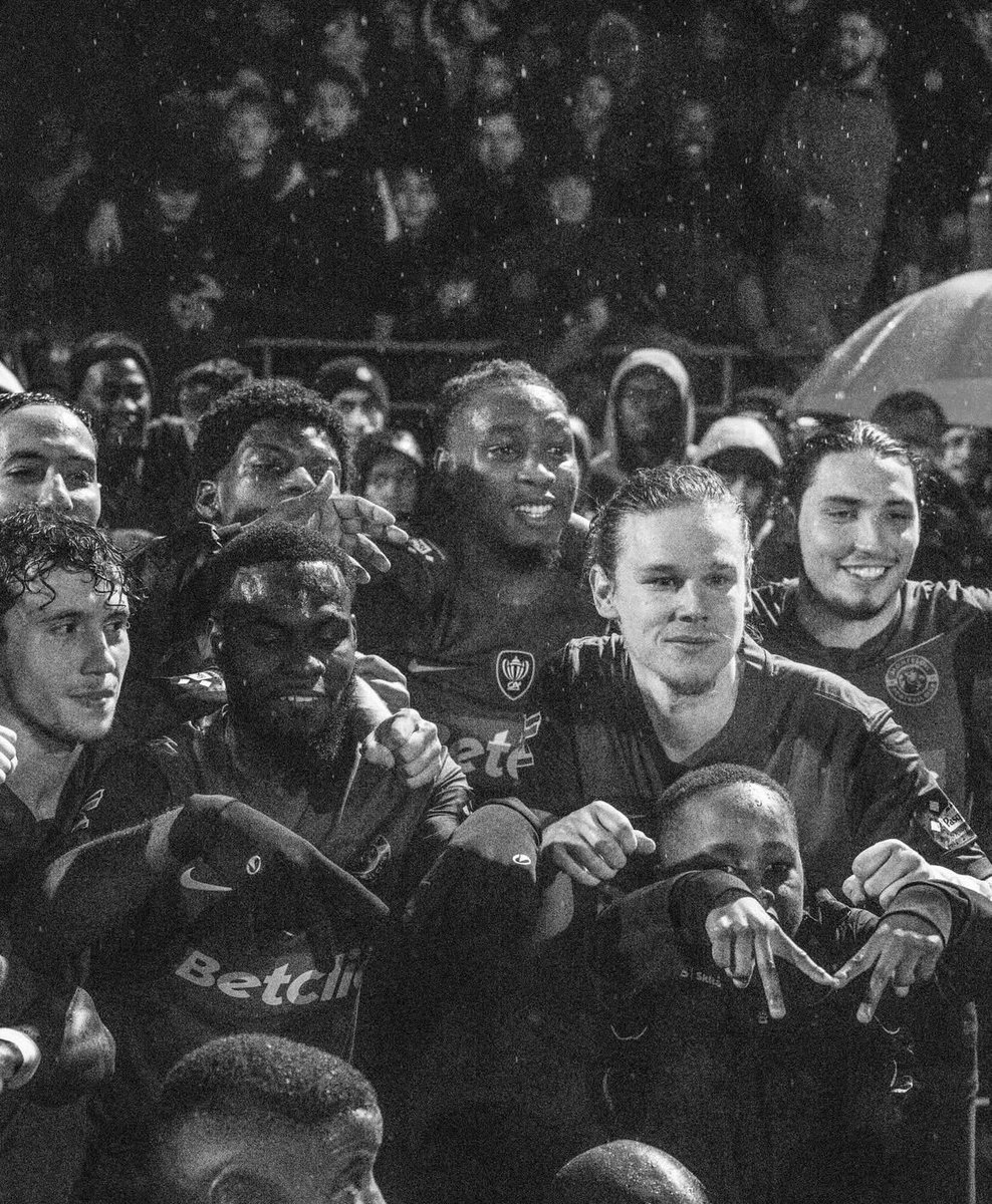 🔴 Montreuil, homologue du Boyeux FC (R1), réalise lui aussi un parcours exceptionnel en Coupe de France 🇫🇷: 

3e tour ➡️ 0-5 🆚 Servon FC (D1)
4e tour ➡️ 2-1 🆚 Courbevoie(R1)
5e tour ➡️ 2-2 (3-5) 🆚 Vitry (R2)
6e tour ➡️ 1-1 (4-1) 🆚 Mantois (R1)
7e tour ➡️ 1-0 🆚 Bandrele (R1)