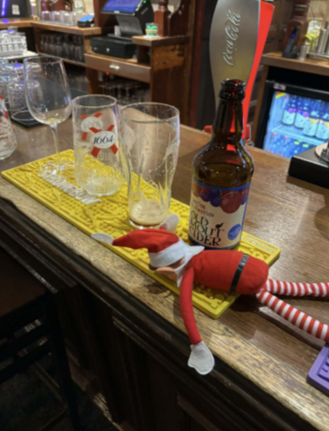 trafficscotland's tweet photo. ✨Our wee elf has had a mad weekend! 🎶⚽️Out at a gig, sightseeing, football and a responsible drink after 🍻

Fortunately he got a lift home from a designated elf.  

He used https://t.co/YhNVx5Wisl to #PlanAhead so he could easily get round all these events stress free! ☺️ https://t.co/ptnG7ruGja