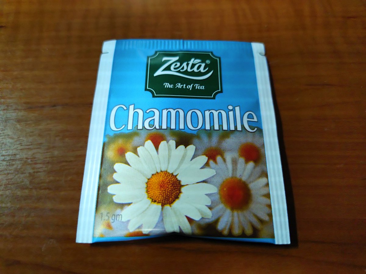 Amazonで、リーズナブルで高評価だった、Zestaのカモミールティーを