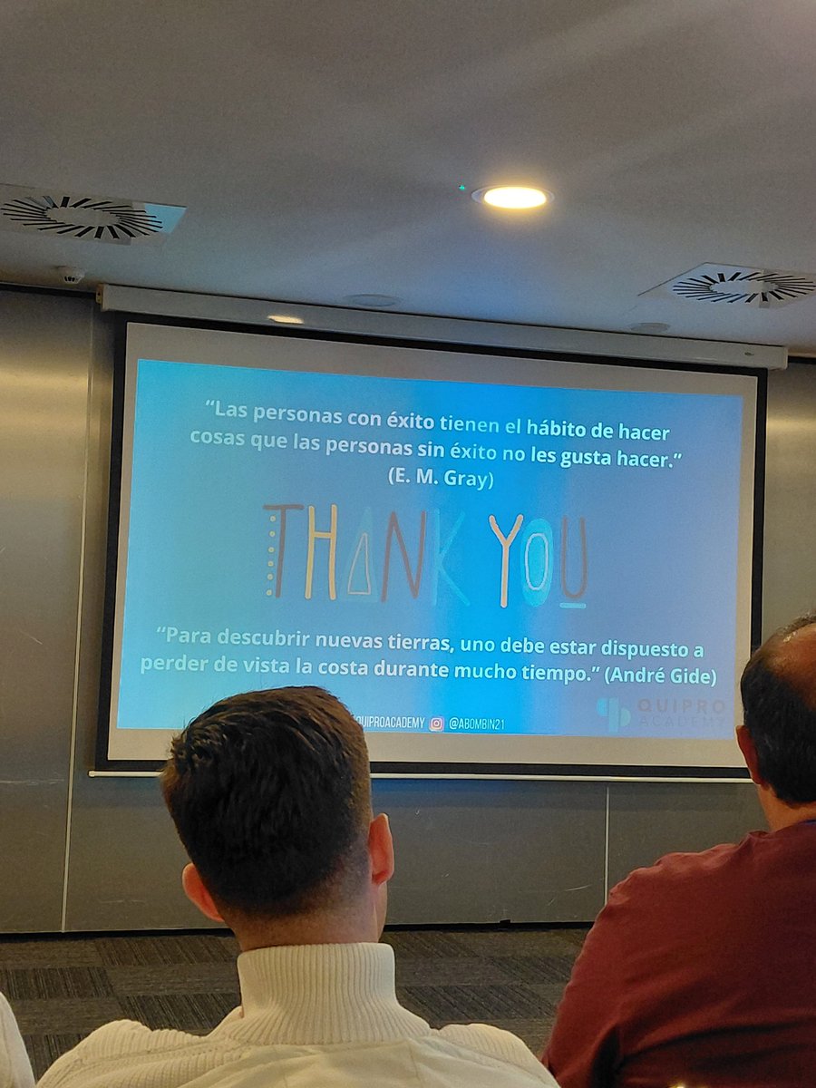 Espectacular ponencia de <a href="/abombin/">Andoni Bombin</a> en <a href="/be_magistral/">BeMagistral Football Education</a>