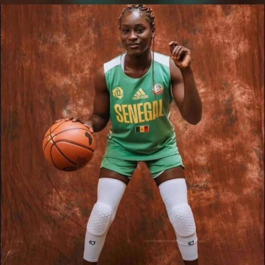Hadjimalick_ns's tweet image. 📌Triste nouvelle pour le basketball sénégalais... Aïssatou Fall nous a quittés 
Une grosse perte pour le basket local, particulièrement la @jeannedarcdkr où elle évoluait
Basketsenegal présente ainsi ses condoléances à sa famille et au club.🙏