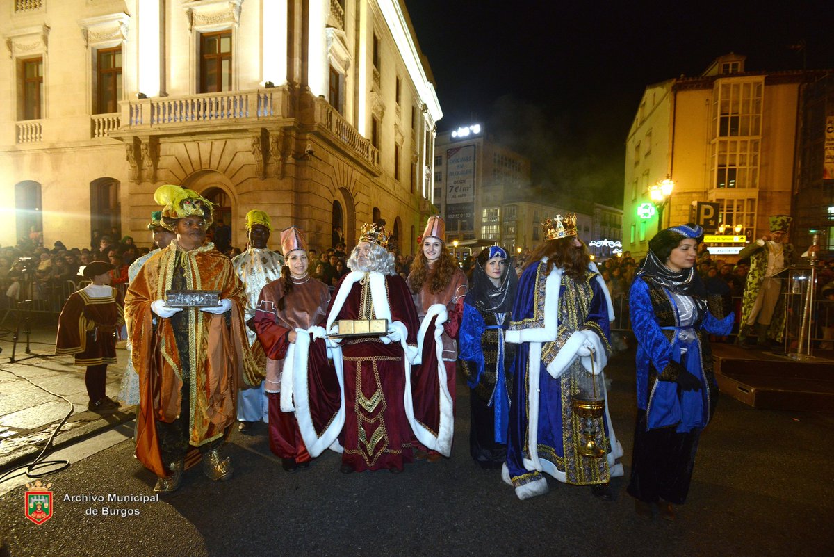 Un año más queremos desearos una muy FELIZ NAVIDAD