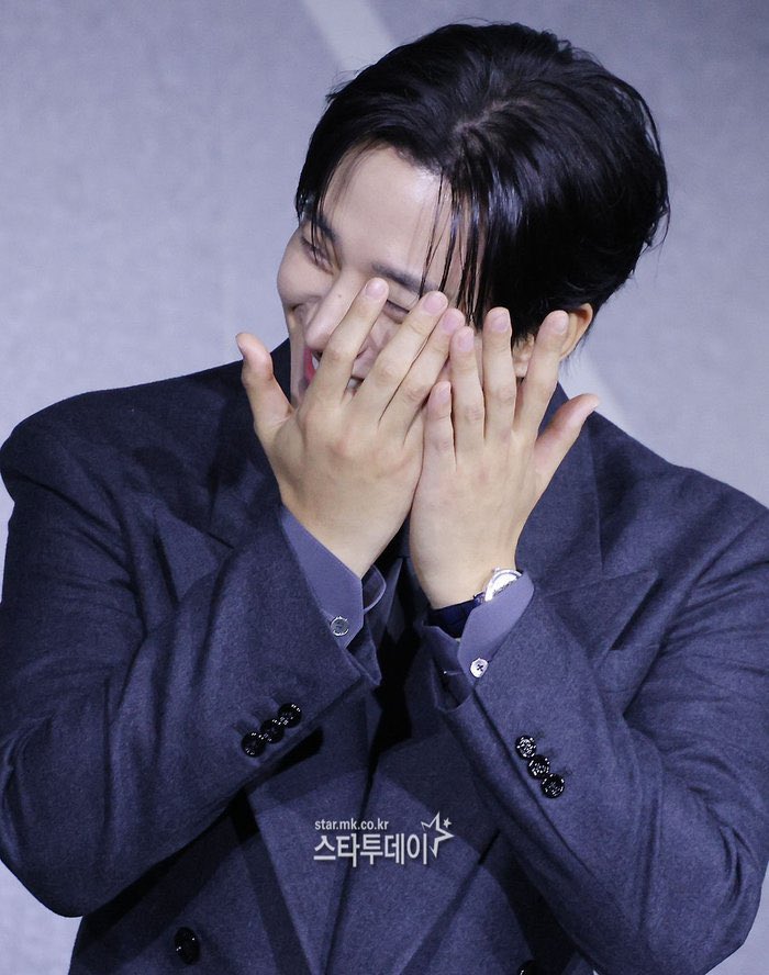 ジュノが笑ってるそれだけで
私は幸せだ~~~☺️ᩚ☺️ᩚ☺️ᩚ💛
いい笑顔😍😆
相変わらず照れ屋さん🤭💕💕

#2PM #투피엠 #이준호 #준호 
#leejunho #JUNHO #ジュノ