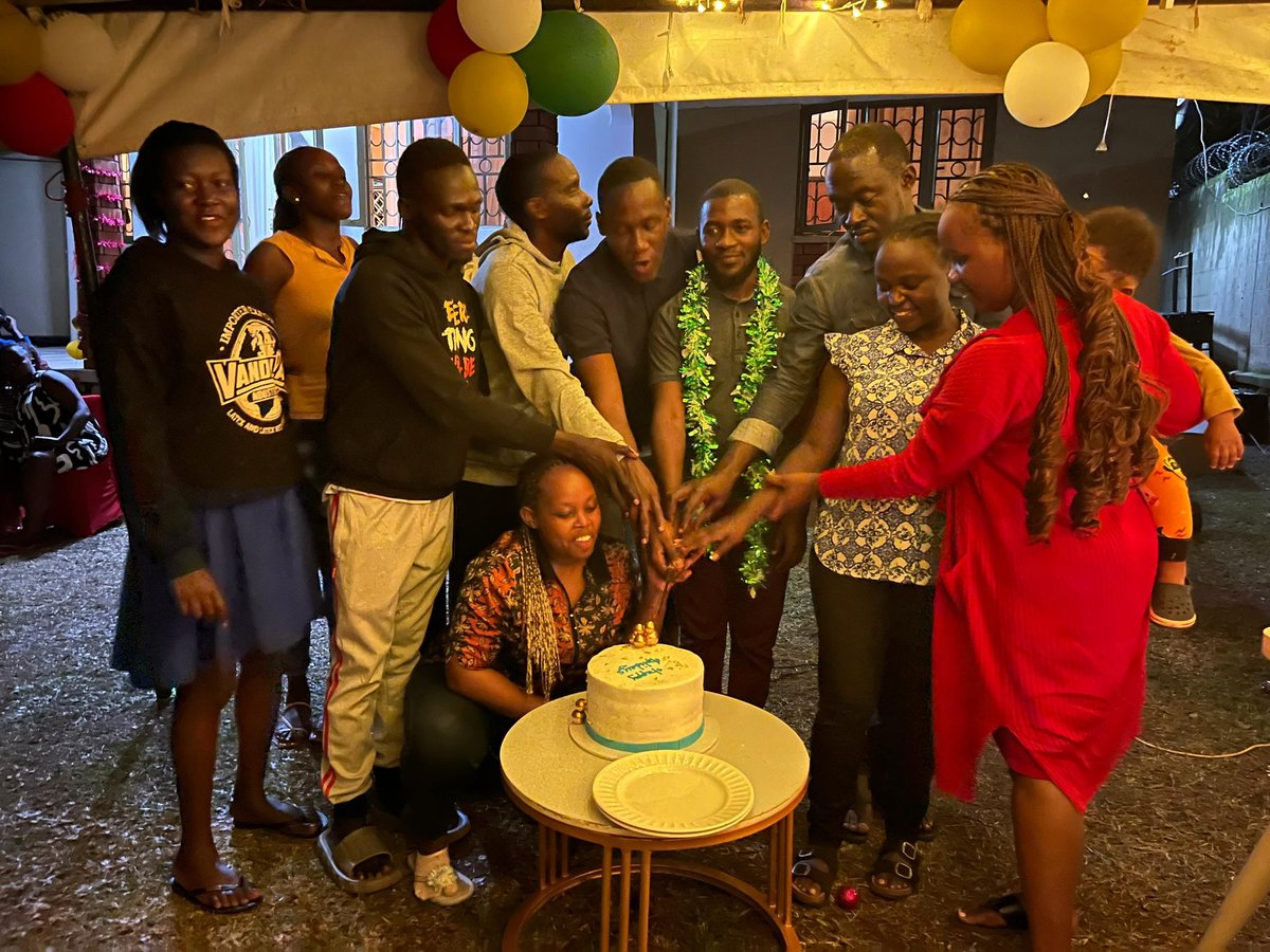 Bennet_advisory's tweet photo. A few picture moments from our Bennett Advisory end-of-year party — celebrating teamwork, milestones, and a great year of impact. Cheers to more wins ahead! 🥂
#BennettAdvisory #EndOfYearParty #TeamMoments #Grateful #YearInReview https://t.co/9vPiMUsDoF