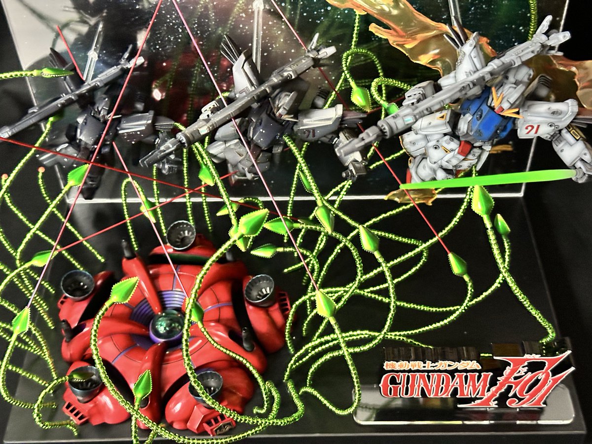 「質量を持った残像だというのか？」
完成した‼️

#ガンプラ

#ジオラマ