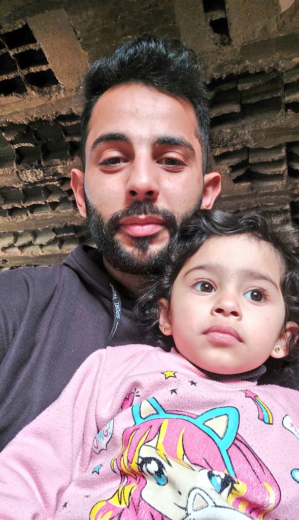 mohkhi9's tweet image. There is no good in this world if we continue to die of hunger, cold, and pain in Gaza 💔😭
If you see me...
If you hear my voice...

Please don't let it go to waste.

Share this.

Leave a single dot (.)
One dot might get our message across 🥹💔
gofund.me/603e6d8a8