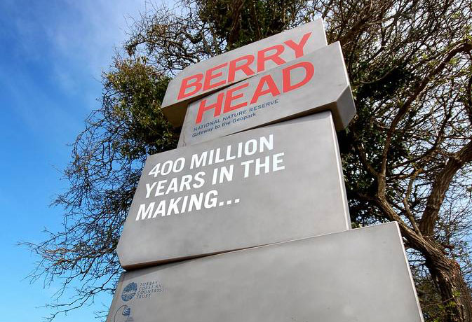 kenwhitesigns's tweet image. ✨ 50+ yrs helping leisure, heritage &amp;amp; tourism 🏰🌦️ destinations create bespoke signage with impact. Let’s talk 2026 projects: sustainable, long-lasting &amp;amp; beautifully crafted 🌿
Find out more 🔗 bit.ly/3L3ibWb
#BespokeSignage #Wayfinding #Leisure #Heritage