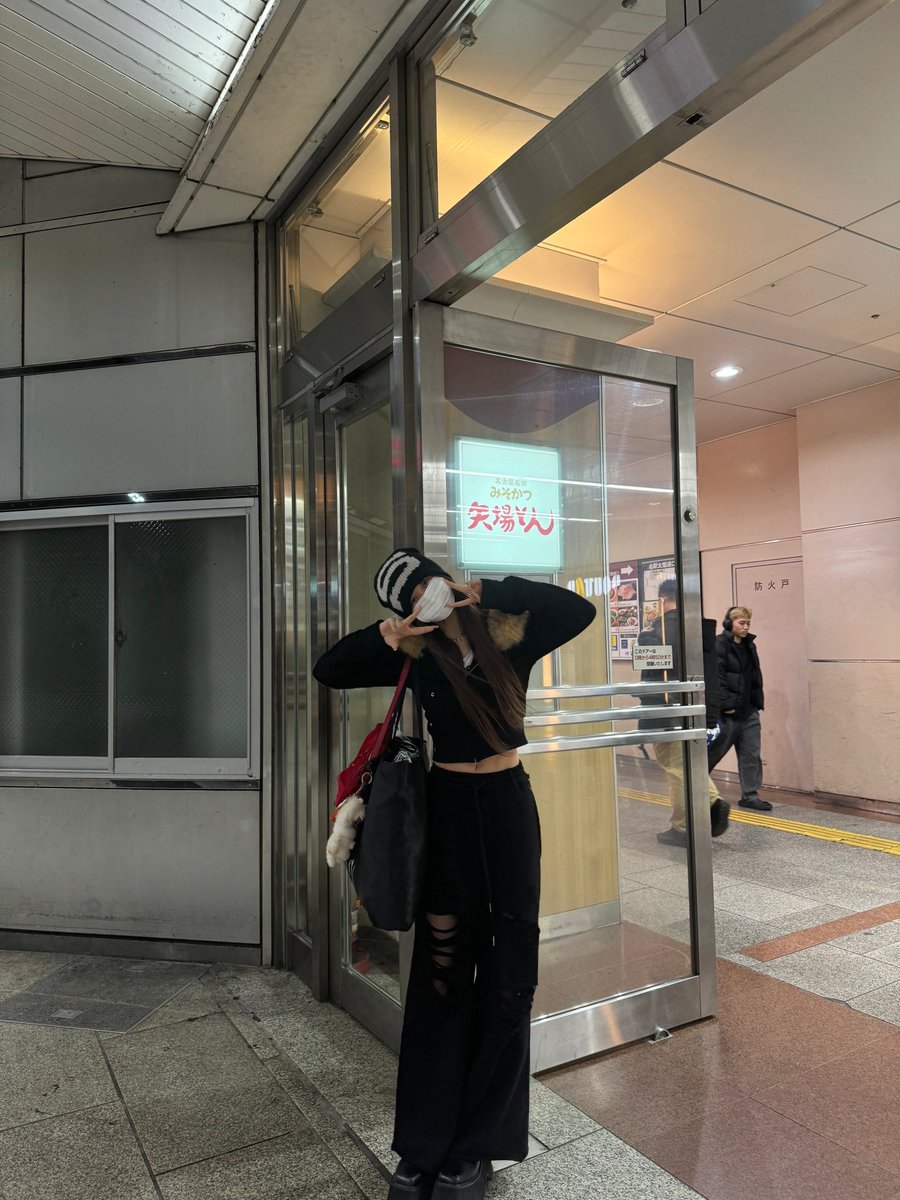 ponpon___2008's tweet photo. ぴょなちゃんプロデュースのお洋服がスタイル盛れすぎて、もうこれしか着ない。

 #zareth https://t.co/zHOhPCxegu