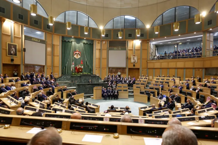 مجلس النواب يقر مشروع قانون معدل لقانون المعاملات الإلكترونية لسنة 2025 كما ورد من لجنة مشتركة 