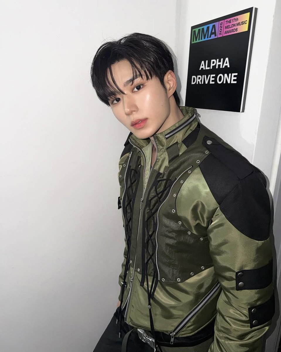 YUHZ 유어즈 ユアーズ　ファンコン　voiceキーリング　ジュンソン　준성 YUHZ 유어즈 ユアーズ ファンコン voiceキーリング ジュンソン 준성 B