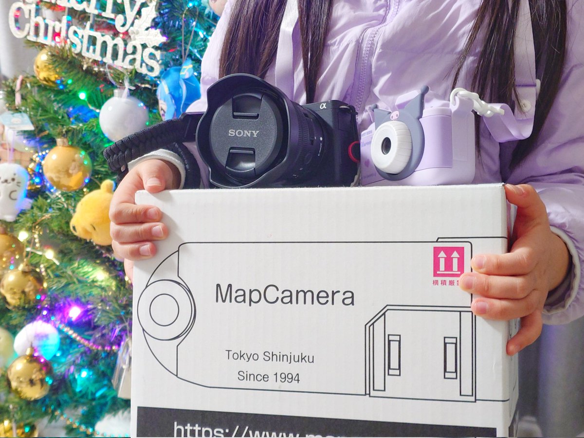 子供の動画撮影用に自分にクリスマスプレゼント買った！
#マップカメラクオリティ #PR #クリスマス <a href="/mapcamera/">カメラ専門店 マップカメラ【公式】</a>