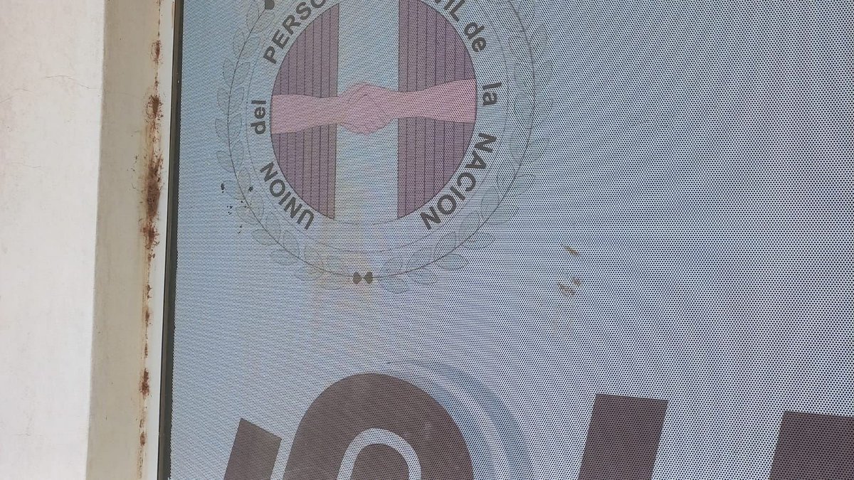 SITRAMColon's tweet photo. 🚫🛑 El Sindicato de Trabajadores Municipales repudia los hechos vandálicos ocurridos en la sede de UPCN de calle Alberdi. Rechazamos toda forma de violencia y expresamos nuestra solidaridad con sus trabajadores. 🤝✊🕊️ https://t.co/Sk6f2DBL5f