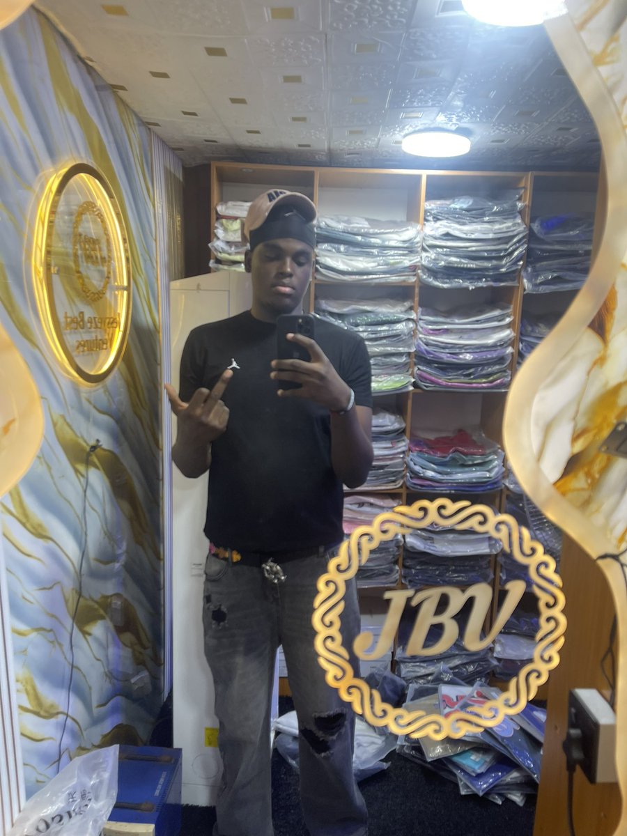 Cyber_chidi's tweet photo. Gm Ct touch grass ✌️ https://t.co/LHhLNeQzMF