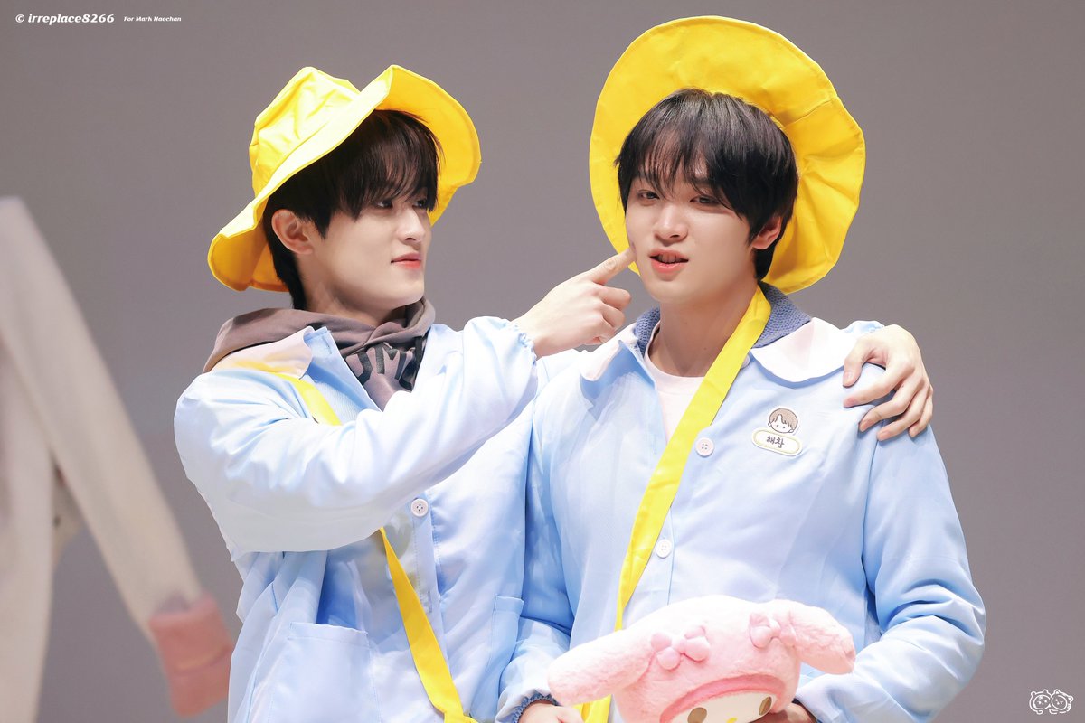 Irreplace8266's tweet image. 20251222

#markhyuck #맠동 #markchan 
#NCTDREAM