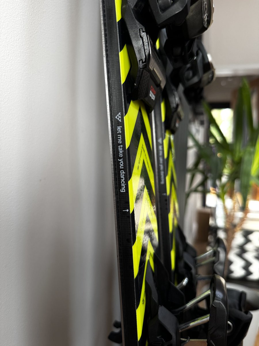 Merry Christmas to me 🎿⛷️ 

St Anton here we come ❄️