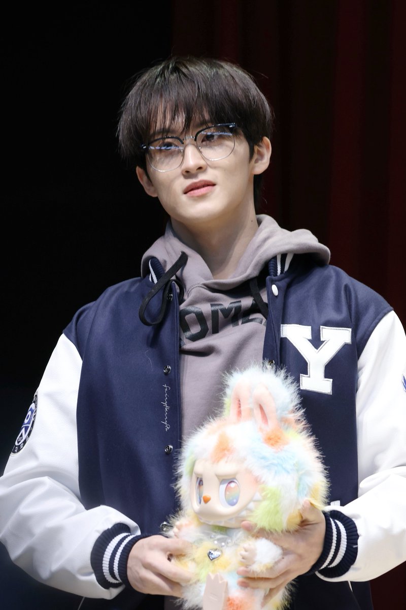 251222 MS

#마크 #MARK #MARKLEE #NCT #NCTDREAM #NCT127