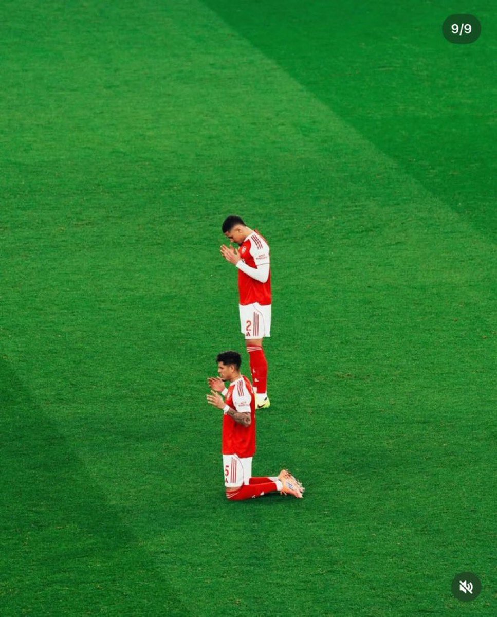 Deb_236's tweet image. This Picture is Special ❤️