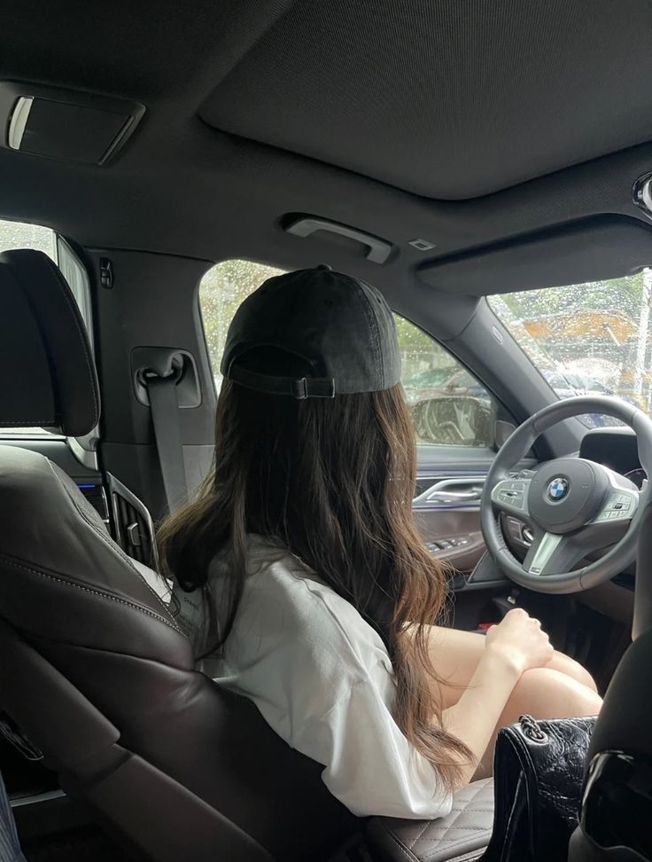 unarmoredfacade's tweet image. ── ☆.ᐟ   

                  Scarlette Avril. 12.22.25
                  ⤿Moalboal, Philippines 

                 Hours of travel from davao to 
                 moalboal with my baby jabi 
                 and z, the juskopo driver.
         ㅤ