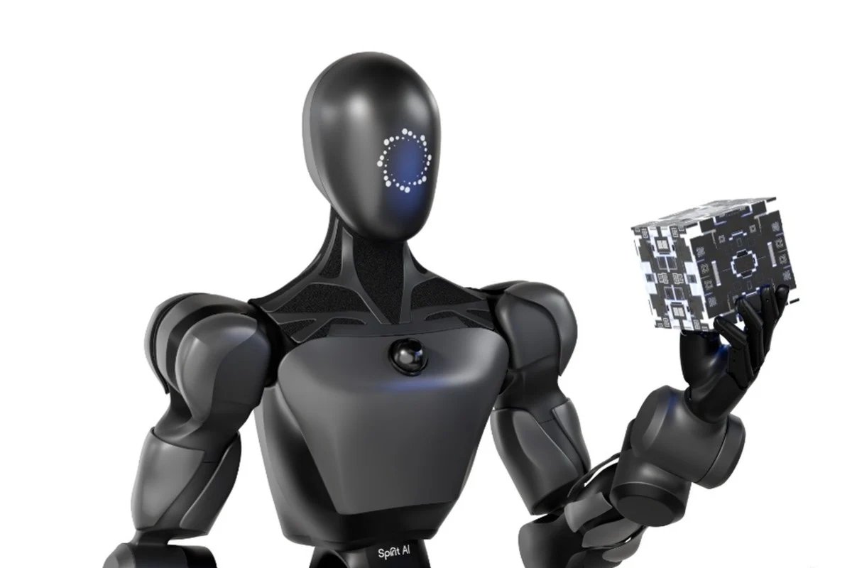 Factory humanoid plugging battery