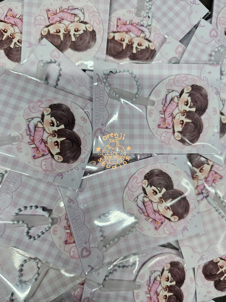 orenjico's tweet photo. ꒰tysm for your order꒱˚. ᵎᵎ

50pcs uchiwa keyring
50pcs 37mm button pin

50pcs and up, free individual packaging ദ്ദി◝ ⩊ ◜.ᐟ

⏔⏔⏔ ꒰ ᧔ෆ᧓ ꒱ ⏔⏔⏔ https://t.co/dvjibyvEve