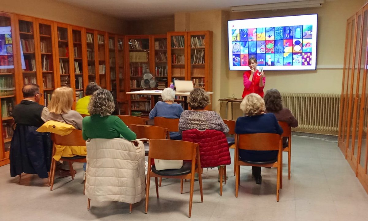 CreuRojaSFG's tweet photo. A l'octubre i novembre es van fer formacions als Centres Cívics de @Guixols, adreçades a les persones grans, centrades en hàbits saludables, higiene postural i gestió emocional. Aquestes s’emmarquen dins dels projectes Envelliment Actiu i Enreda’t, amb el suport de @dsocialscat https://t.co/9q0zLaoOKX