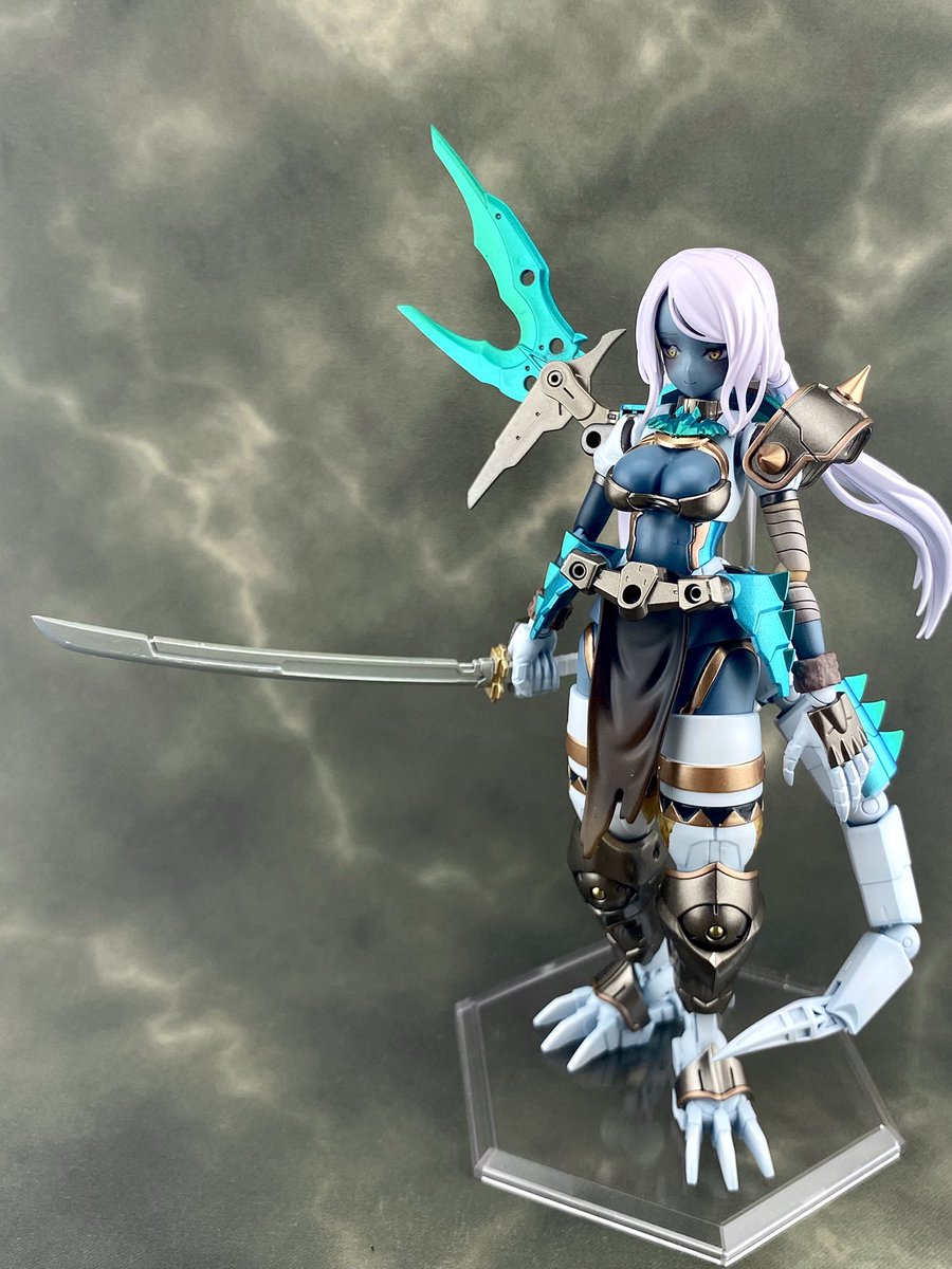 30MS ドラゴニアナイト♀完成🙌素組状態の時はどうなることかと思い