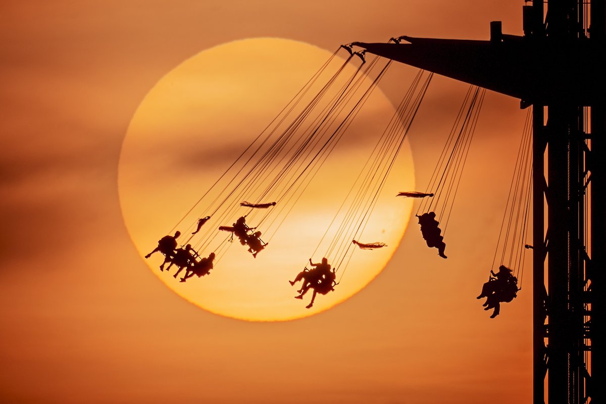 "Tornado in the ‘Terra Mítica’ Theme Park, Benidorm. Captured on Sunday, Nov 2nd, after several failed attempts due to cloudy skies."
📷 Canon R6 m2 | 1600mm | ƒ/20 | 1/2000s | ISO 100  | Filtro ND 64
👉 Photo by Paco Haro.
📍 Planned with PhotoPills: photopills.com