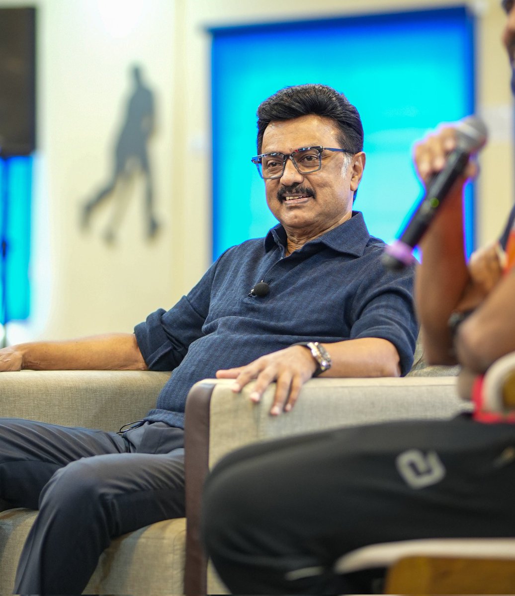 Something big tomorrow! 

Guess what? 
🖤❤️