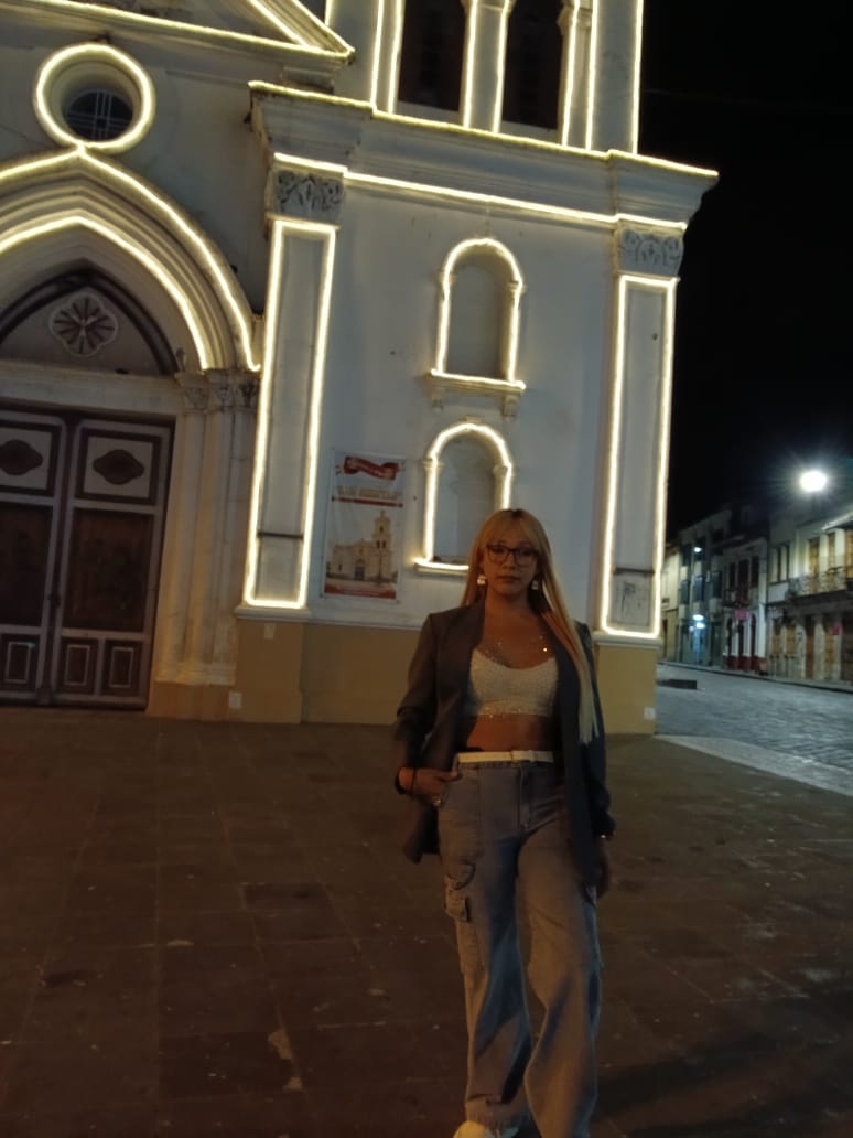 Fernanda Samaniego tweet media