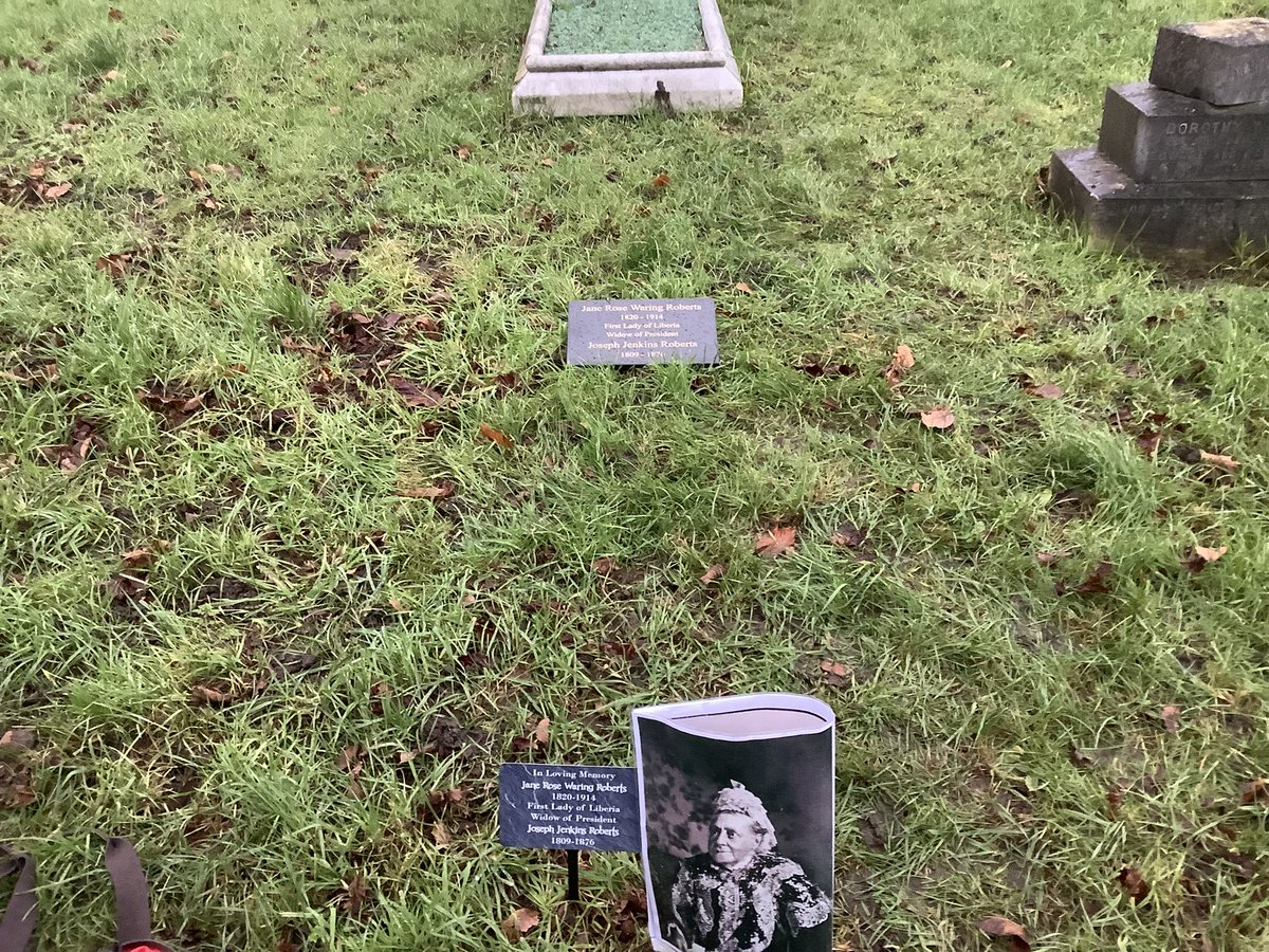 jeanne_rathbone's tweet photo. Jane Roberts grave 252 Streatham Cemetery, left of war memorial block F. Grave owner Margaret Archer, Canadian wife of Mayor John 1913 55 Brynmaer Rd SW11 @fosc_tooting @summerstown182 @LibEmbassyUK @SocStreatham @Mofa_Liberia https://t.co/ABMLxH94vU