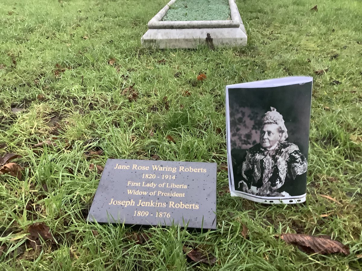 jeanne_rathbone's tweet photo. Jane Roberts grave 252 Streatham Cemetery, left of war memorial block F. Grave owner Margaret Archer, Canadian wife of Mayor John 1913 55 Brynmaer Rd SW11 @fosc_tooting @summerstown182 @LibEmbassyUK @SocStreatham @Mofa_Liberia https://t.co/ABMLxH94vU