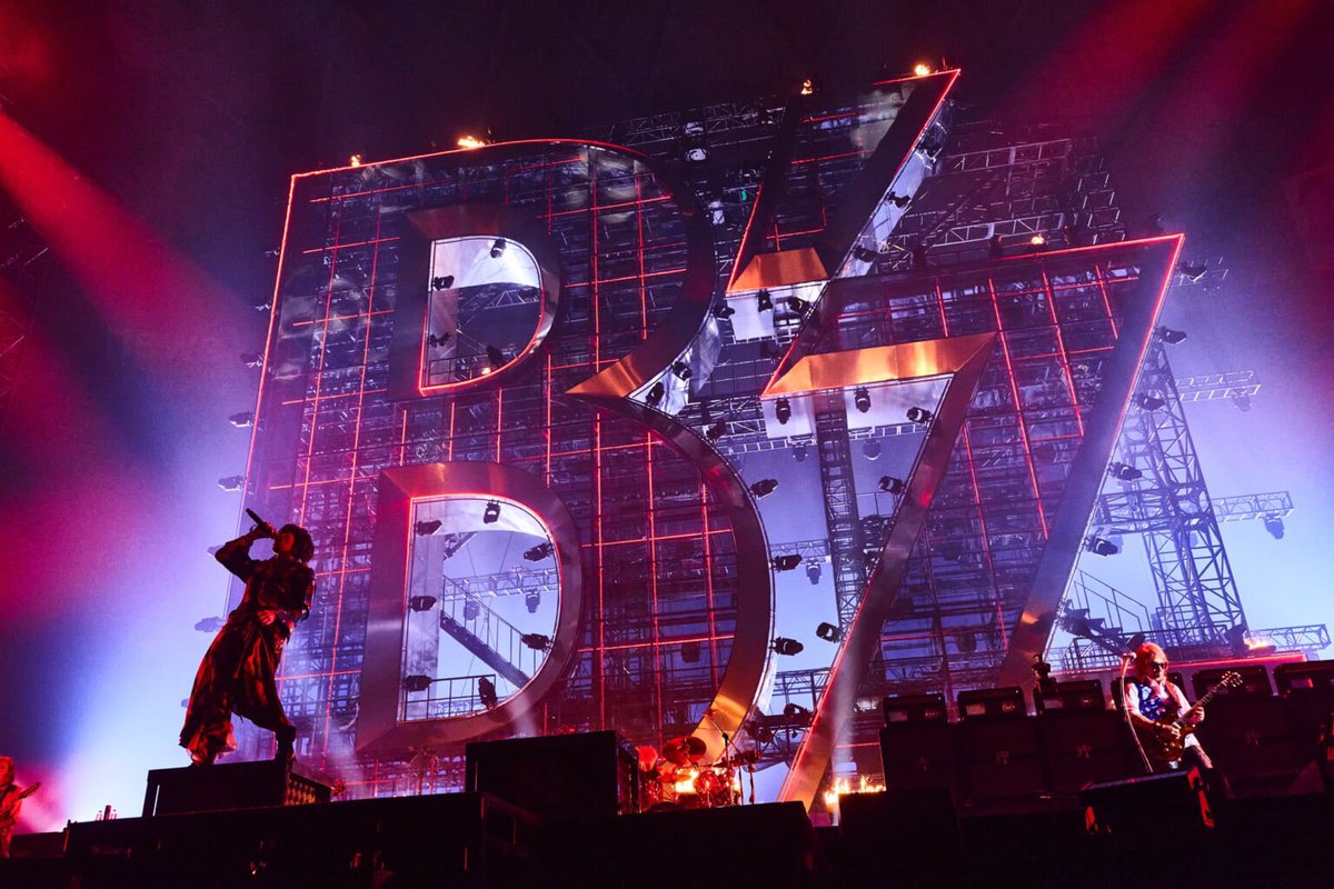 B'z　稲葉浩志 ライブ写真 17枚セット B'z 稲葉浩志 ライブ写真 17枚セット - メルカリ