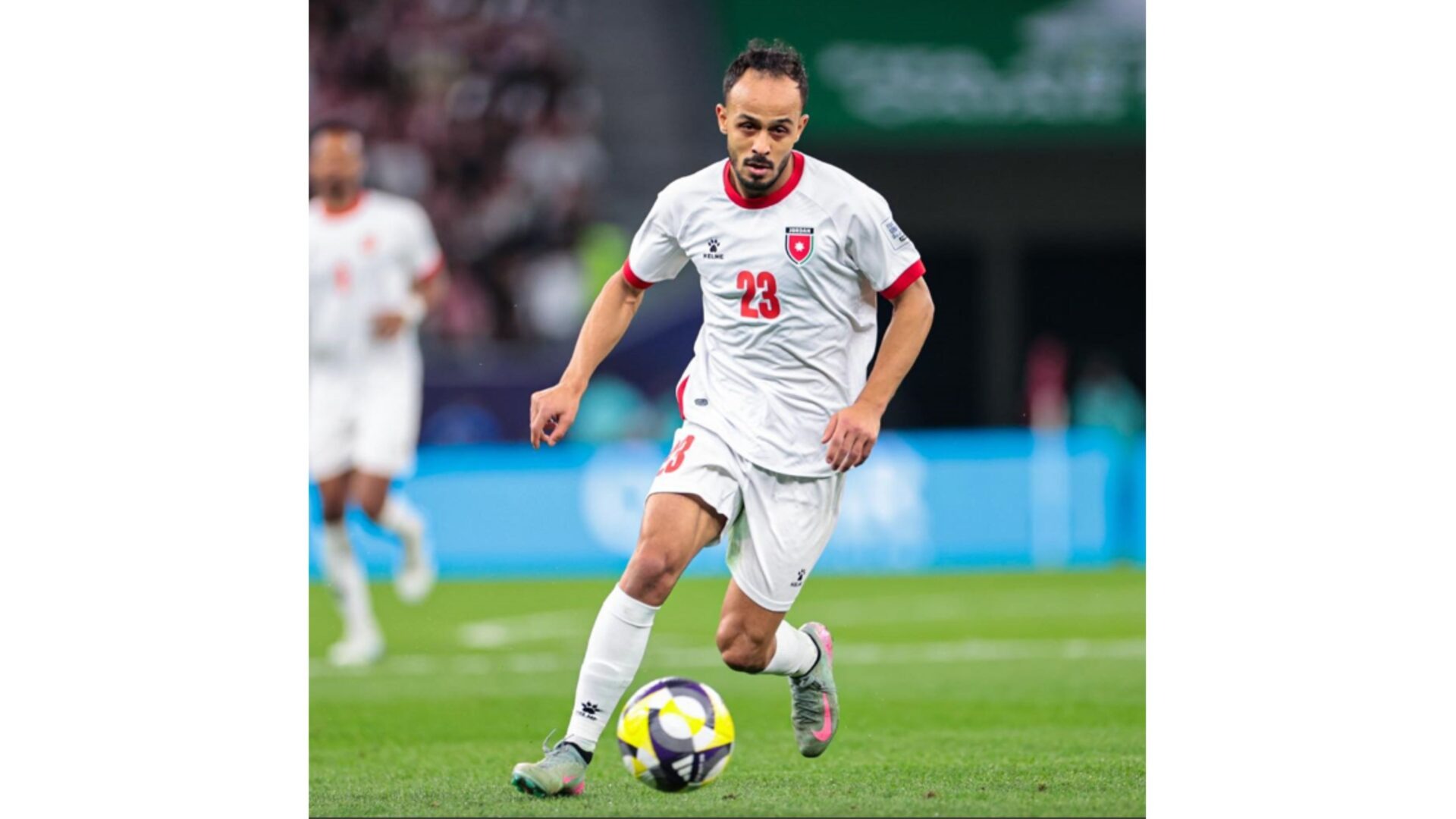 عملية جراحية ناجحة للاعب المنتخب الوطني أدهم القريشي بعد إصابته في الركبة #الأردن 