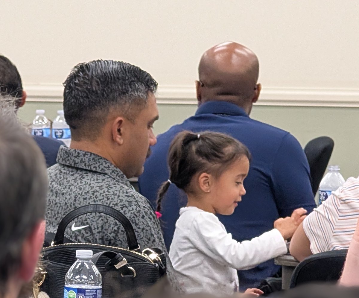 OrangeCoSheriff's tweet photo. Last week, OCSO Human Resources proudly hosted a Family Orientation to welcome 43 new sworn employees and their family members to the agency. We’re grateful for the support behind every badge and excited to have you all join us.
💙 Welcome to the OCSO Family! 💙
#OCSO #OCSOFamily #WelcomeToTheFamily #LawEnforcementFamily