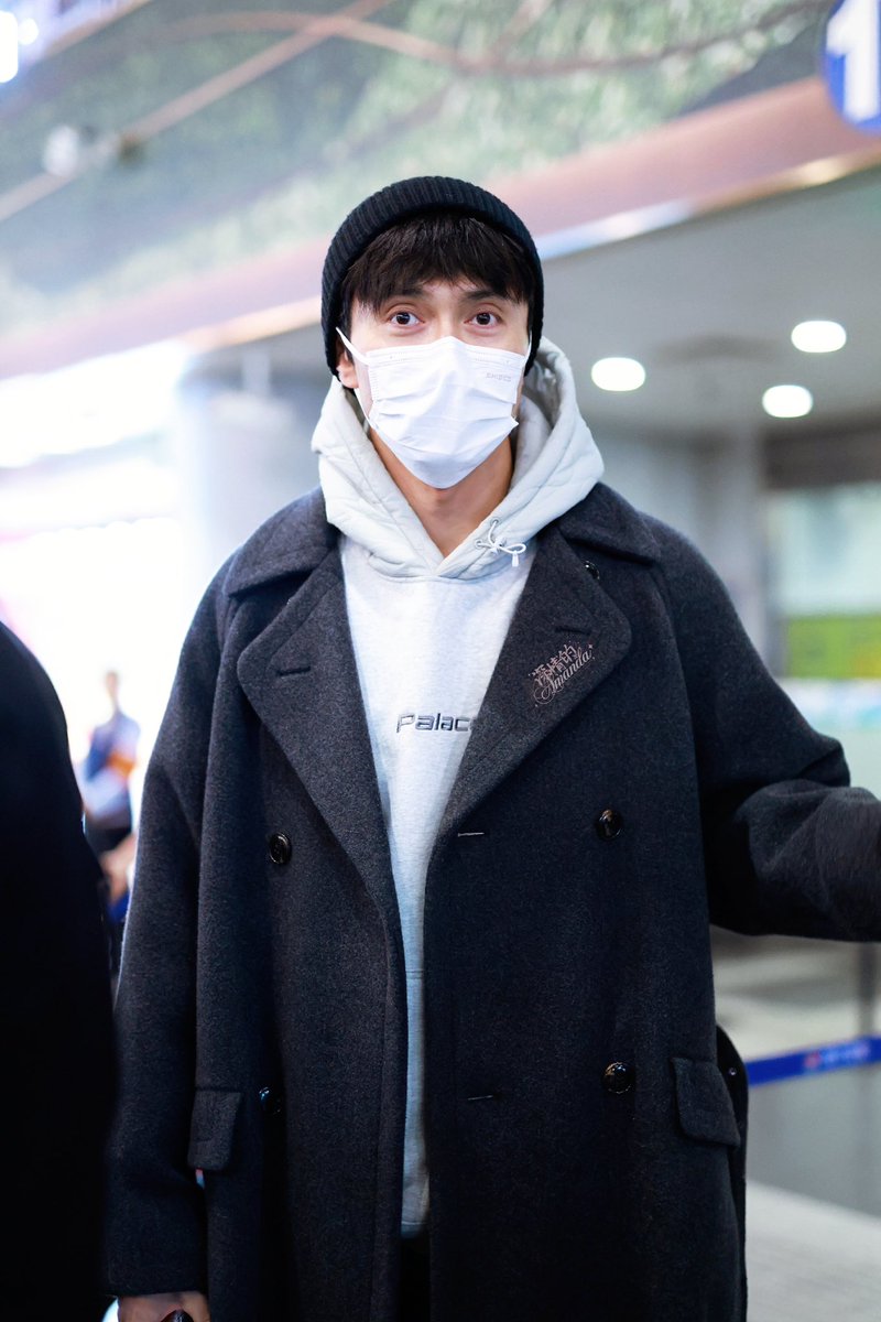 JNocturnes's tweet image. เสร็จงานโปรโมทซีรีส์แล้ว กวงเกอบินไปหางโจวต่อแล้วจ้า  ขอให้เดินทางโดยสวัสดิภาพค่ะ 

Beijing - Hangzhou 
📷深情的Amanda

#เกาเหว่ยกวง #GaoWeiguang 
#VengoGao #高伟光 #고위광