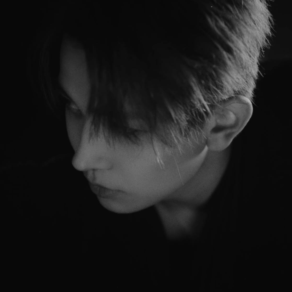 heeseung archive tweet media